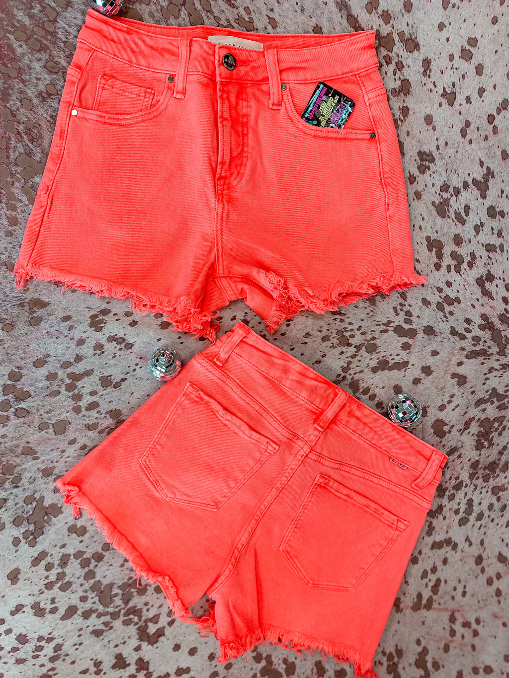 CHiRpY CoRaL ShOrTs