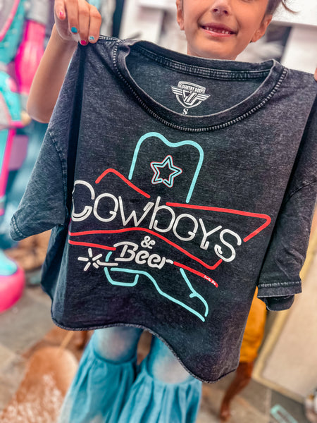 Cowboys & Beer 90s Crop Tee