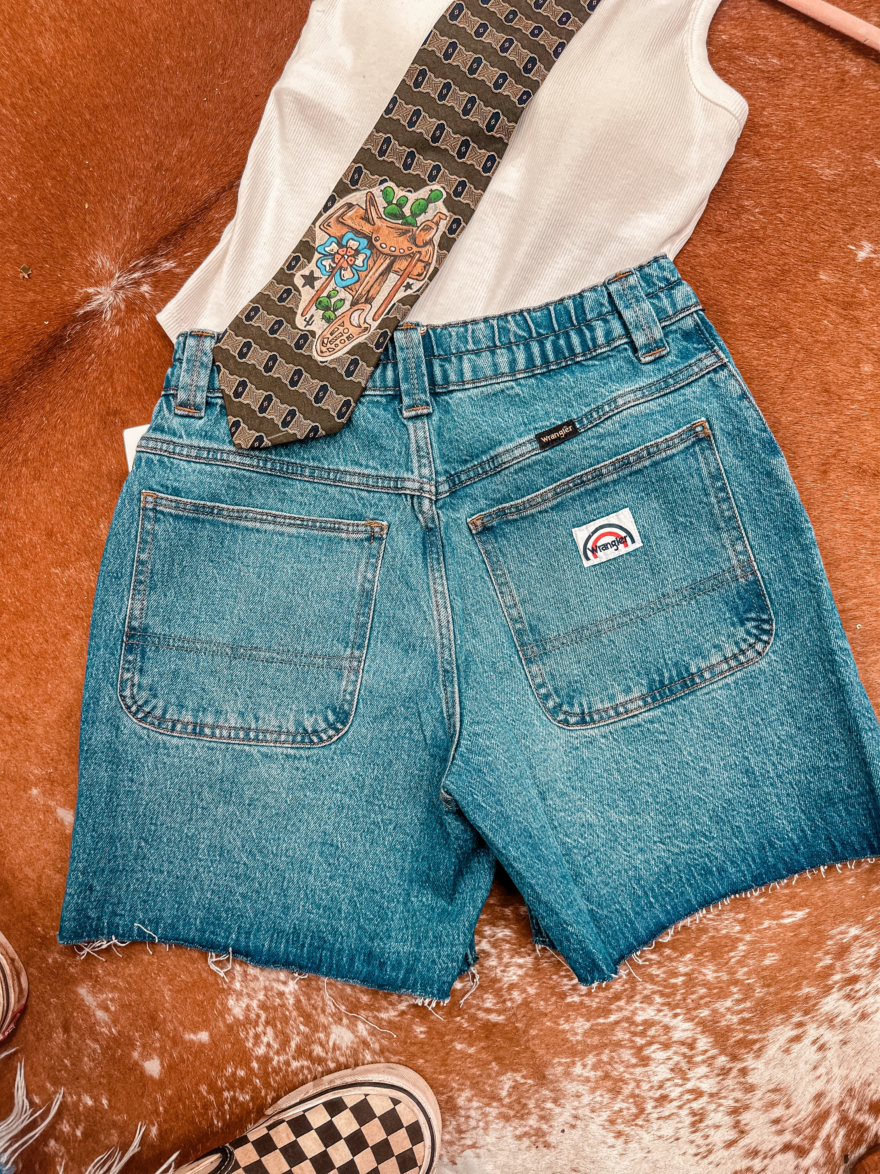 Wrangler High Rise Carpenter Shorts