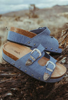 BuCkLe BaBe DeNiM SaNdALs