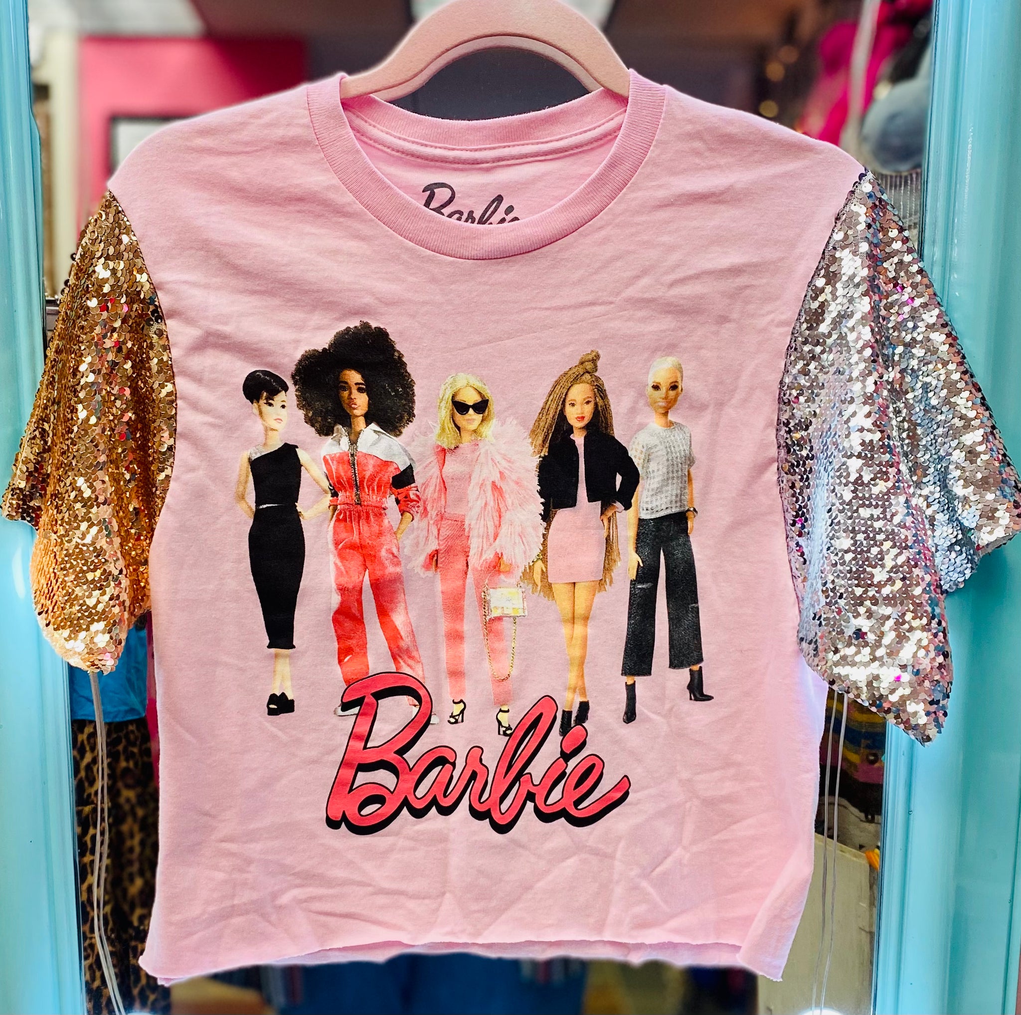 BaRbiE SeQuiN SLeEvEs