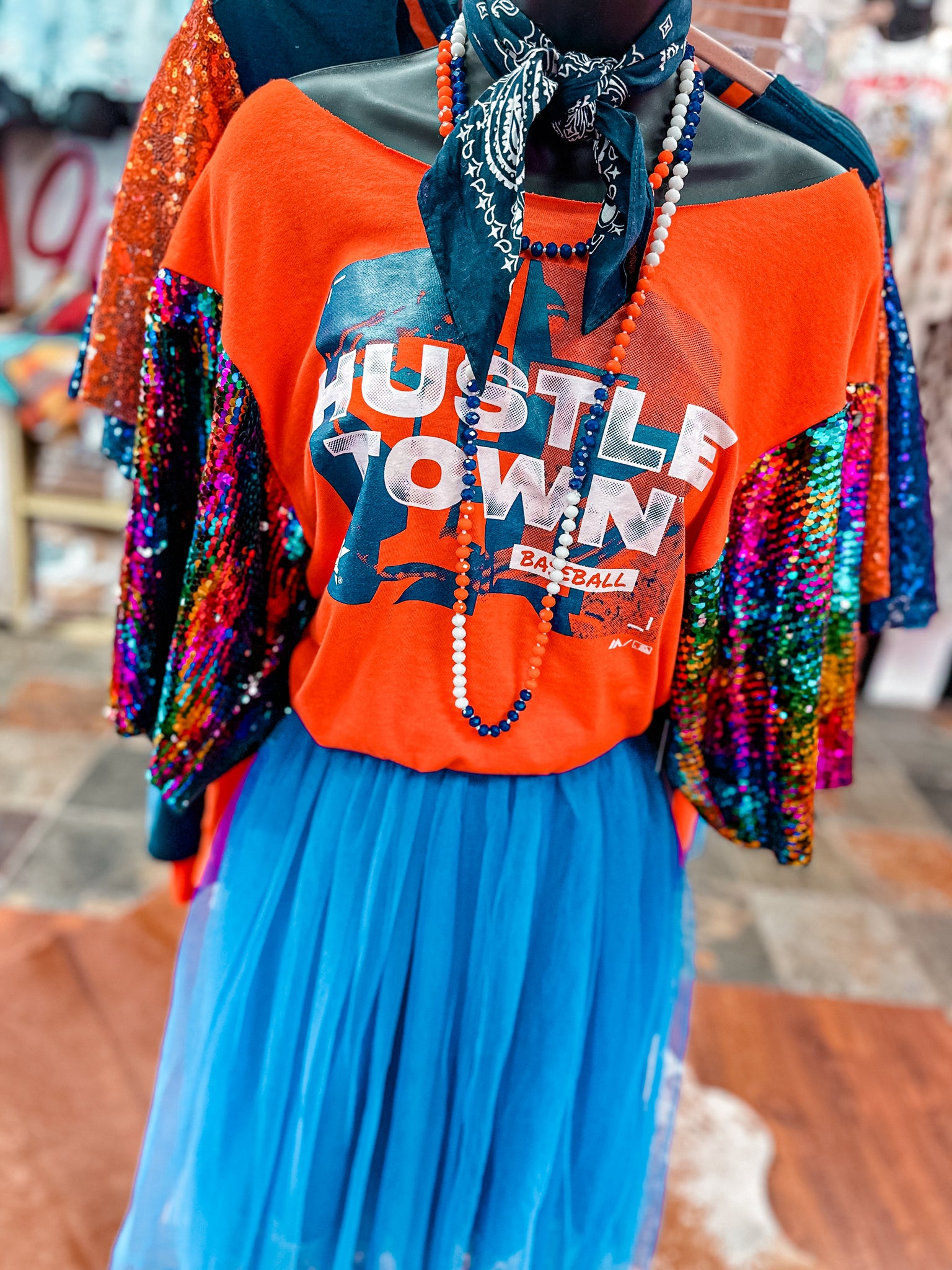 AsTroS SeQuiN SLeEvE TeE