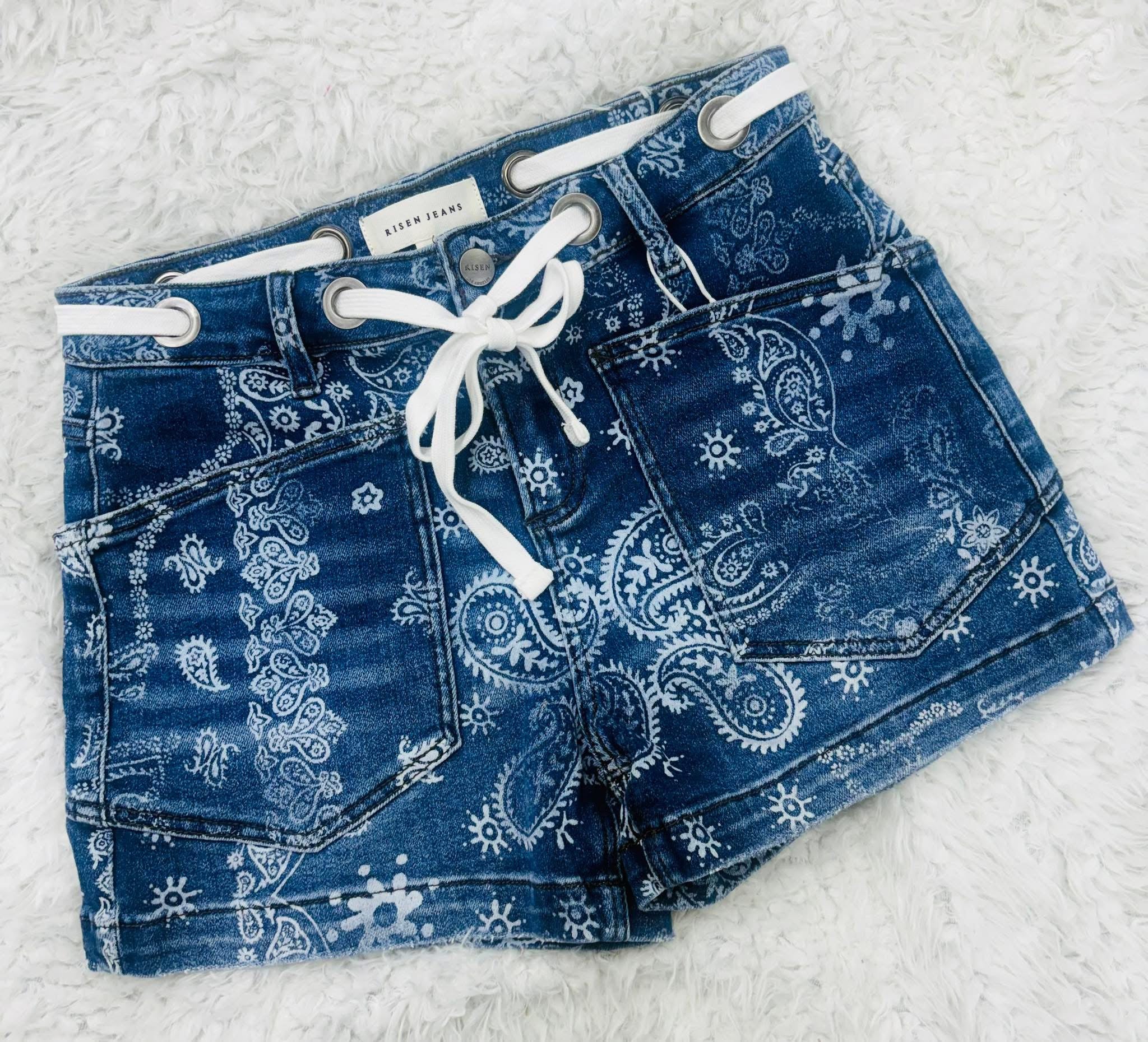 Bandana Risen Shorts