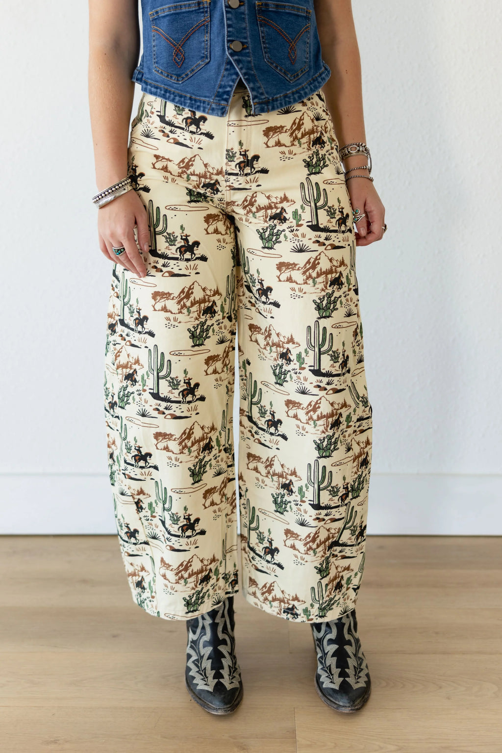 Cactus Cowboy Barrel Jeans